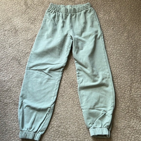 Brandy Melville Pants - Brandy Melville Rosa sweatpants